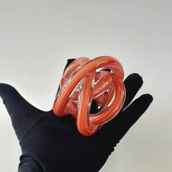 Red Swirl Infinity Knot Glass Sculpture Modern Art Paperweight - Picture 8 of 10